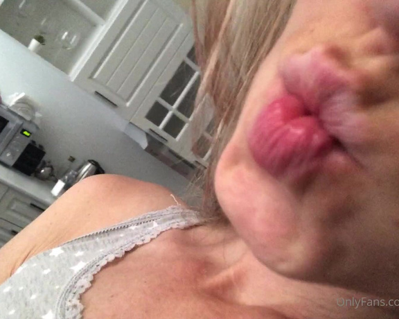 Gina Gerson aka Gina_gerson OnlyFans - Kiss kiss kiss I love