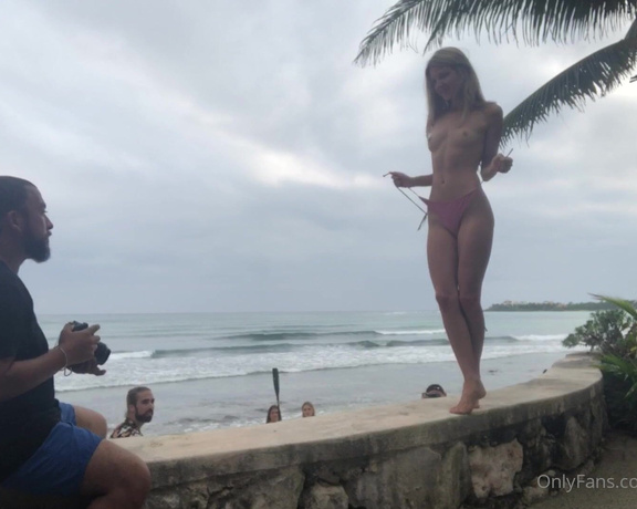 Gina Gerson aka Gina_gerson OnlyFans - True way this sexy body got shooting