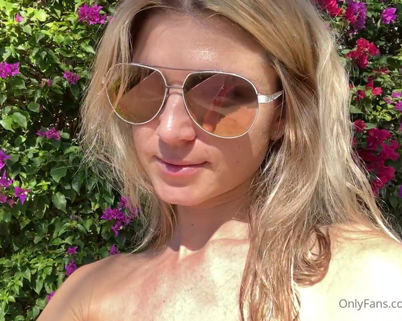 Gina Gerson aka Gina_gerson OnlyFans - HelllooooI m back to Mexico right now Family vacation with my mom
