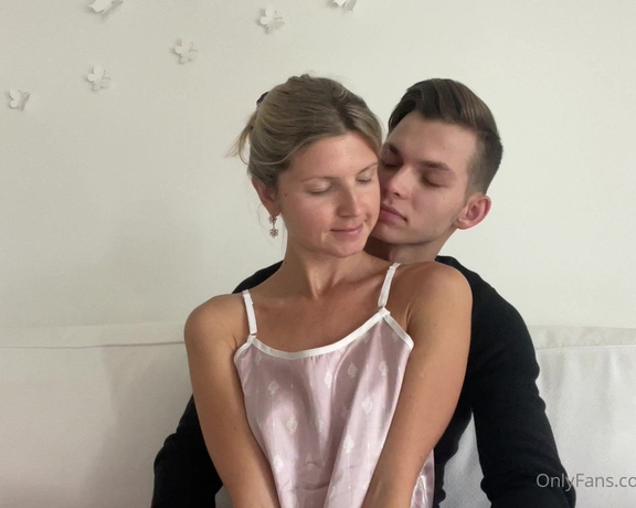 Gina Gerson aka Gina_gerson OnlyFans - Kissing video with @tommy gold he kissed my neck also ask me for full video