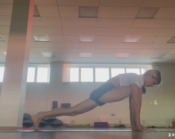 Gina Gerson aka Gina_gerson OnlyFans - My joga sexy class