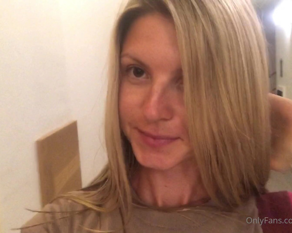 Gina Gerson aka Gina_gerson OnlyFans - Righ after hair treatment