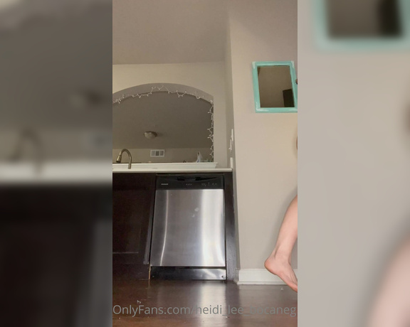 Heidi Lee Bocanegra aka Heidi_lee_bocanegra OnlyFans - 071222—Red in the Kitchen Hey hey! This video is one of the longer ones—about 20 minutes Real tal
