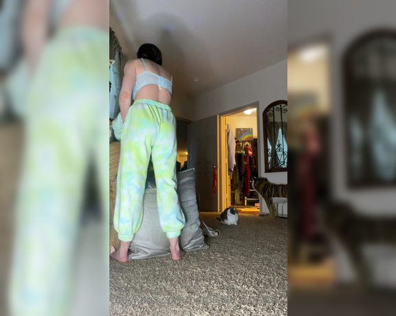 Heidi Lee Bocanegra aka Heidi_lee_bocanegra OnlyFans - 040521—Sleepy Morning Shorter video—less than 10 minutes Looking crazy too lol—only slept about 2