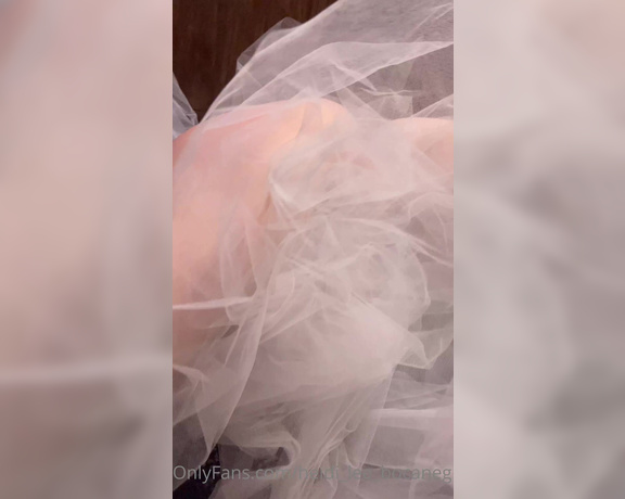 Heidi Lee Bocanegra aka Heidi_lee_bocanegra OnlyFans - 012422—Fluffy Skirt & Heels—Extra Views Mini compilation I should’ve named it Awkward in My Heel