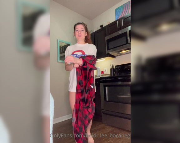 Heidi Lee Bocanegra aka Heidi_lee_bocanegra OnlyFans - 101322—Coffee Time Story time while making coffee and steaming the outfit for later The light was