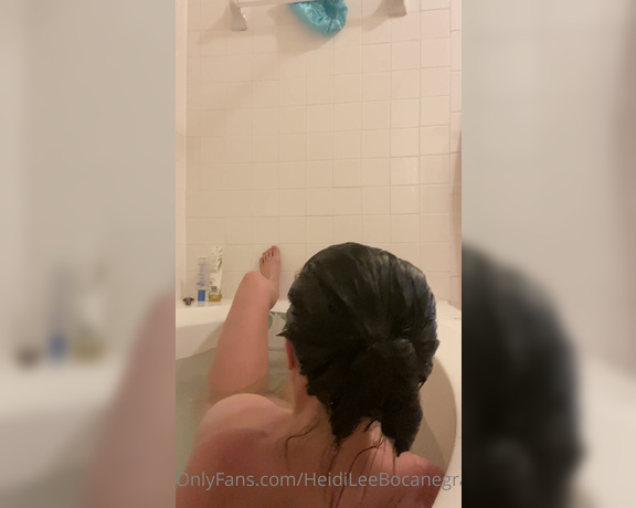 Heidi Lee Bocanegra aka Heidi_lee_bocanegra OnlyFans - 051020—Salt Bath 2—Silent Version