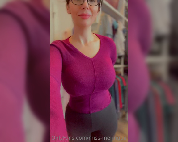 Miss Meringue aka Missmeringue OnlyFans - (516224110) Older video, someone wanted to see me in more sweaters
