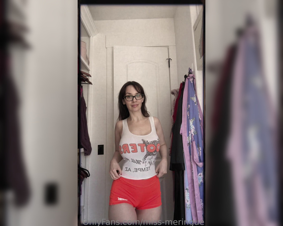 Miss Meringue aka Missmeringue OnlyFans - (593320560) Alright, someone suggested I get a Hooters outfit So I did! Here is a 2 minute preview of what I