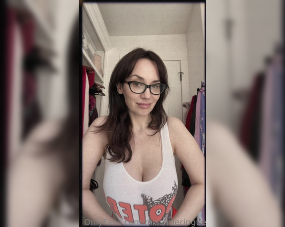 Miss Meringue aka Missmeringue OnlyFans - (593320560) Alright, someone suggested I get a Hooters outfit So I did! Here is a 2 minute preview of what I