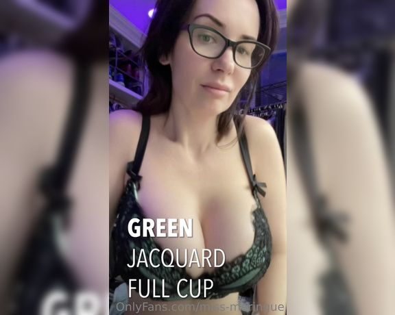 Miss Meringue aka Missmeringue OnlyFans - (640279446) Green Jacquard Full Cup The full cup version of the green jacquard bra Bouncy!