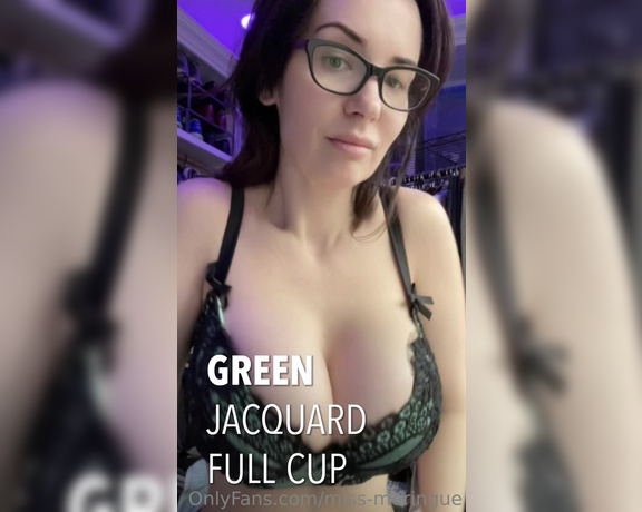 Miss Meringue aka Missmeringue OnlyFans - (640279446) Green Jacquard Full Cup The full cup version of the green jacquard bra Bouncy!