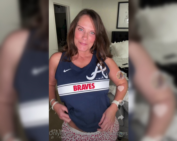 Annabelle Peaches aka Annabellepeaches OnlyFans - The Padres play the Braves today, so I dunno which team to support Made a tiktok but this one includ