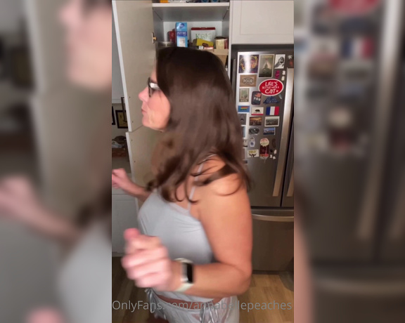 Annabelle Peaches aka Annabellepeaches OnlyFans - I made this silly video for TikTok but they put me in TikTok prison because I showed my butt twice (