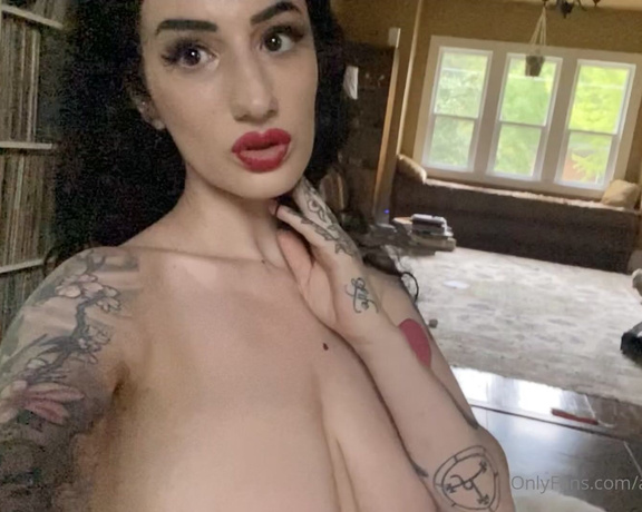 Arabelle Raphael aka Arabelleraphael OnlyFans - Hello! Dont forget cam show at 7pm!!