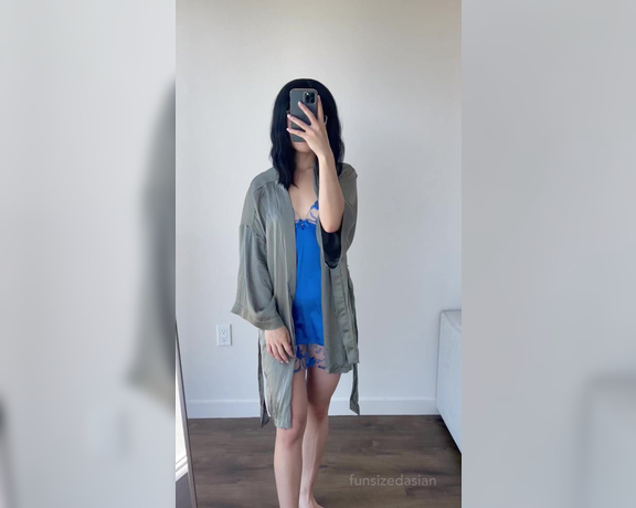 Ari aka Funsizedasian OnlyFans Video 898