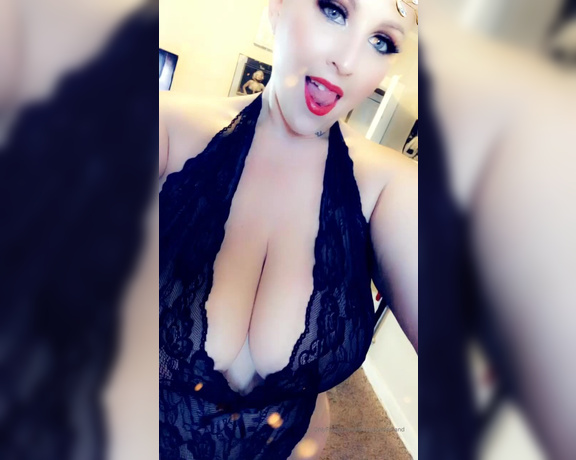 Delicious on Demand aka Deliciousondemand OnlyFans - Sexy nipples underneath that black lace