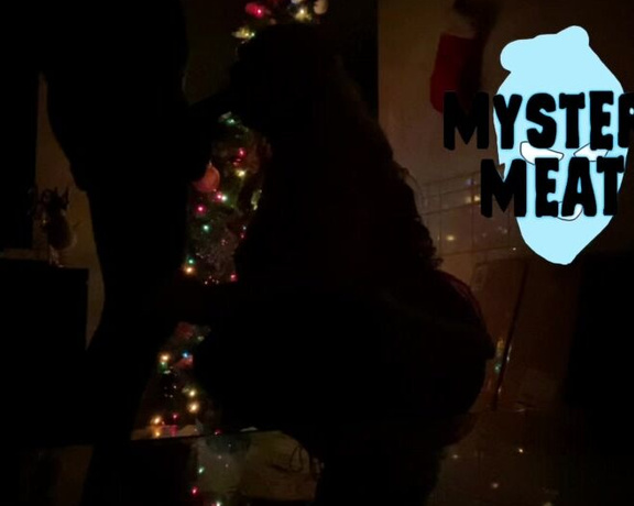 Delicious on Demand aka Deliciousondemand OnlyFans - @mysterymeat3x head in front of the Christmas tree