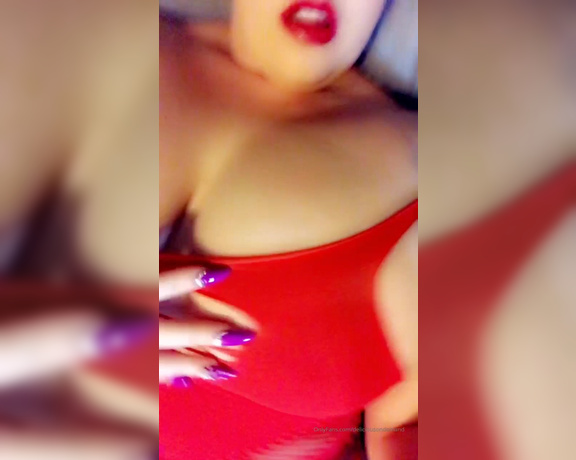 Delicious on Demand aka Deliciousondemand OnlyFans - Delicious boobs so soft and jiggly