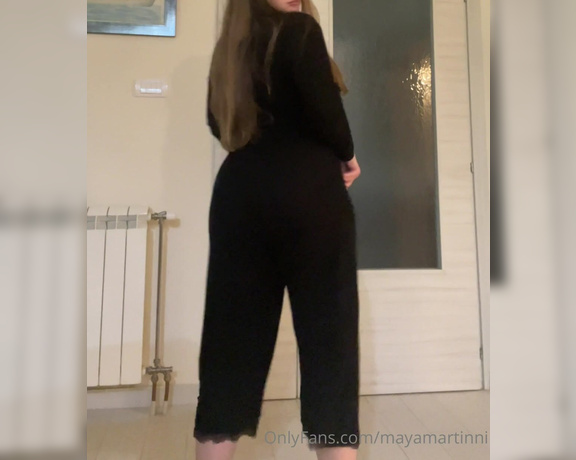 Maya Martinni aka Mayamartinni OnlyFans - ) 2