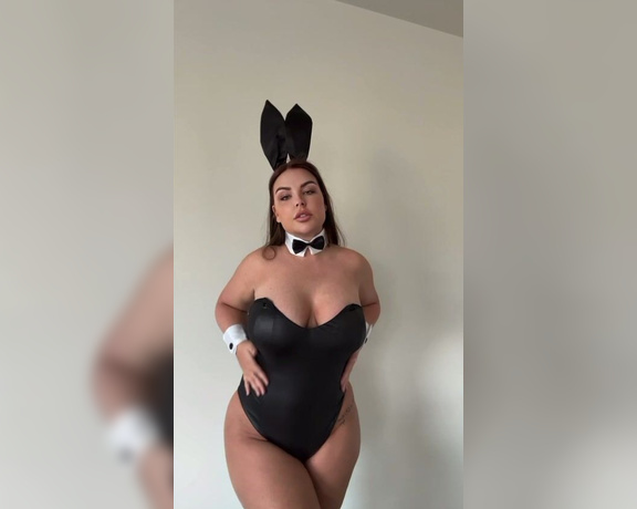 Sharon Grobben aka Iam_sharon OnlyFans - Happy Easter from your favourite thick white bunny