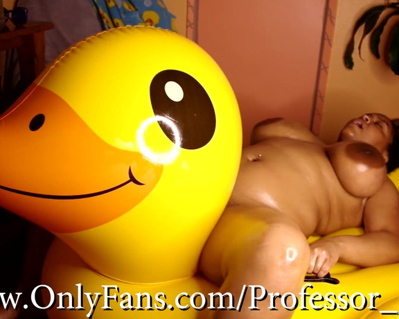 Professor Gaia aka Professor_gaia OnlyFans - Live Cam Bi Annual Rubber Ducky Show 2 This is the feed of me humping my giant Rubber Ducky Float