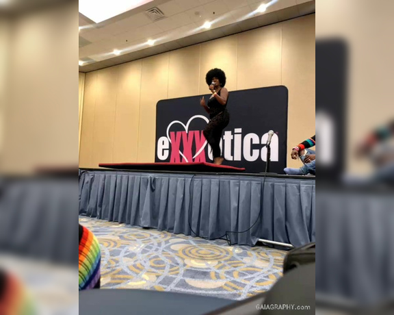 Professor Gaia aka Professor_gaia OnlyFans - Stream started at 07172021 1010 pm @glamazontyomi and @blkdickmatterss at @exxxotica