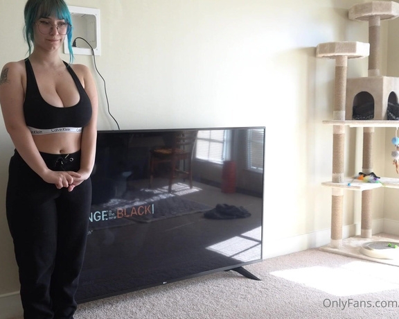 Big Titty Goth Egg aka Bigtittygothegg OnlyFans - Here is an awkward little video of me showing off my height next to various things in my apartment )