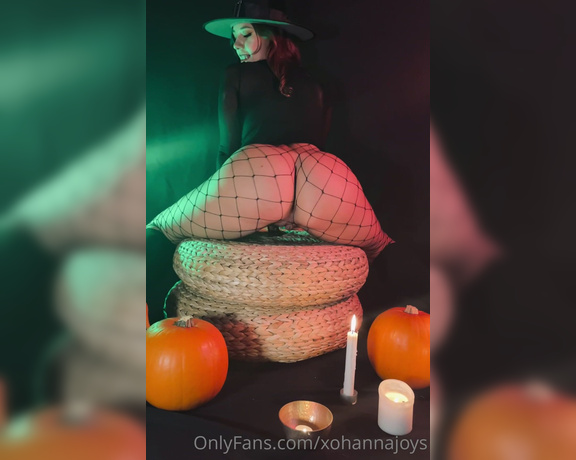 XoHannaJoy VIP aka Xohannajoys OnlyFans - Ugh! I dressed up as a witch to shoot a new TikTok and a juicy video for youSharing them tomorro 1