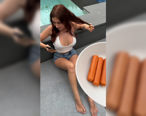 XoHannaJoy VIP aka Xohannajoys OnlyFans - Baaaabe, I need your sausage now Are you ready to give your sausage to
