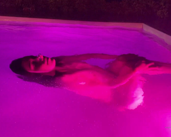 Eva Martinez aka Eva_martinez_ OnlyFans - I love being wet all the time