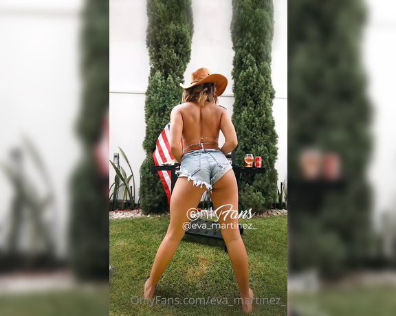 Eva Martinez aka Eva_martinez_ OnlyFans - HAPPY 4TH OF JULY I left you a little gift in the DM so that we can celebrate this important