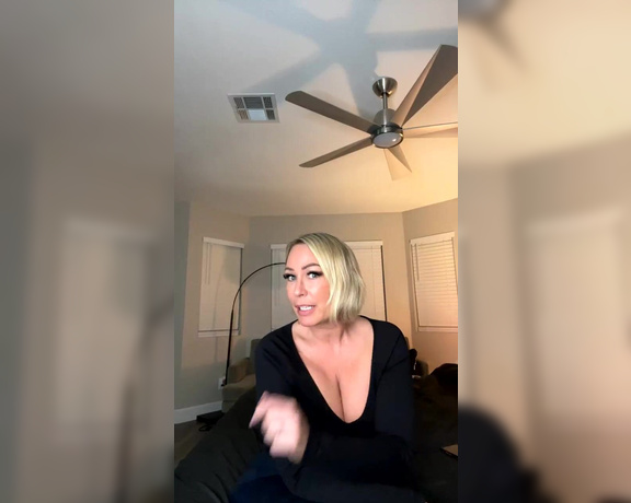 Mellanie Monroe VIP aka Mellaniemonroevip OnlyFans - Stream started at 11052023 0109