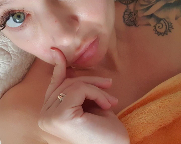 Tamara Inked aka Tamara_inked OnlyFans - Can you come and put your tounge in my pussy please 3