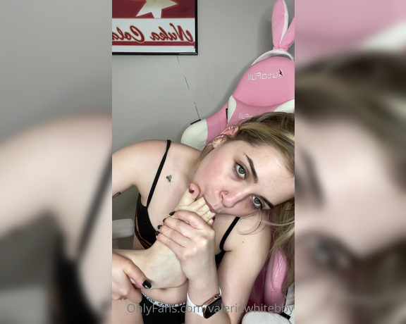 ValerieWhitebby -  Self worship ;)