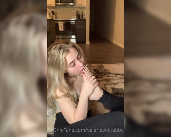 ValerieWhitebby -  Sloppy self worship