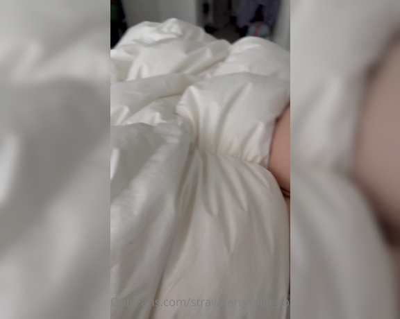 Maya aka Strawberrymilk_xoxo OnlyFans - POV you wake up next to