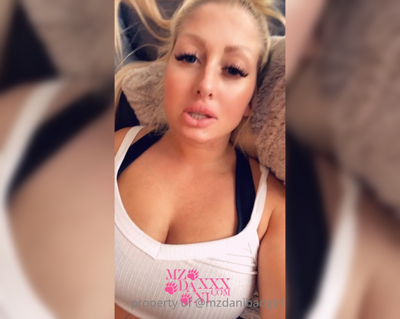 Mz.Dani aka Mzdanibadgirl OnlyFans - I lost my voice but it sounds kind of sexy