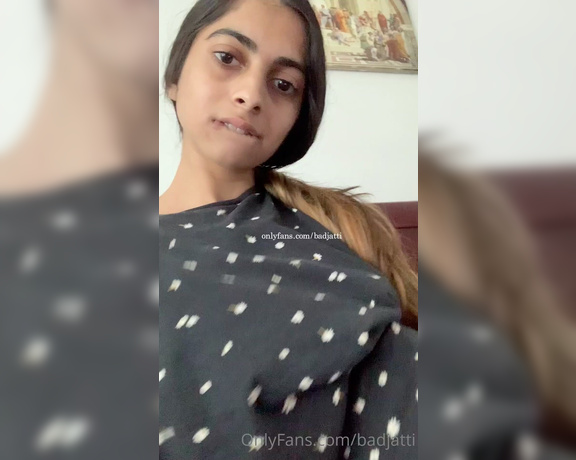 Rani Kaur OnlyFans aka Badindiangirl OnlyFans - I almost never wear a bra I like to be freeeee!