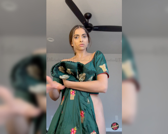 Rani Kaur OnlyFans aka Badindiangirl OnlyFans - How would you feel knowing were doing dandiya together and Im not wearing any underwear with this