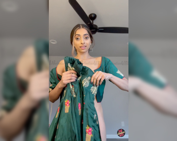 Rani Kaur OnlyFans aka Badindiangirl OnlyFans - How would you feel knowing were doing dandiya together and Im not wearing any underwear with this
