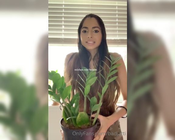 Rani Kaur OnlyFans aka Badindiangirl OnlyFans - Come learn about indoor plants with me!I never thought I could keep this many alive and thriving,