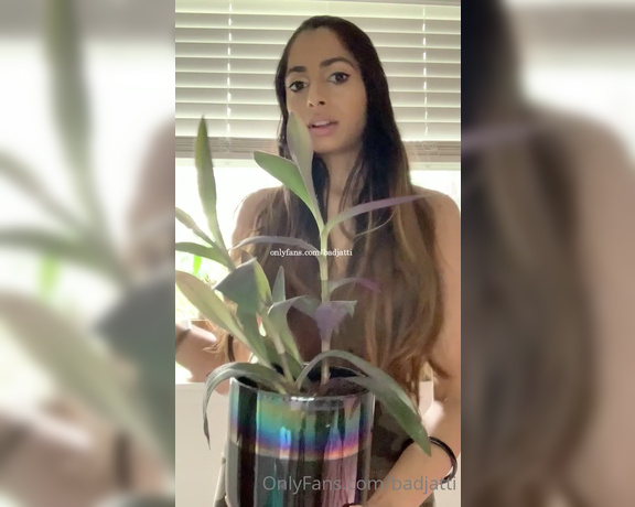 Rani Kaur OnlyFans aka Badindiangirl OnlyFans - Come learn about indoor plants with me!I never thought I could keep this many alive and thriving,