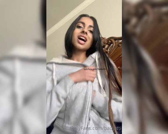 Rani Kaur OnlyFans aka Badindiangirl OnlyFans - Its cozy season!