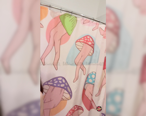 Rani Kaur OnlyFans aka Badindiangirl OnlyFans - MUSHROOM BUTT CURTAIN! Got this off of Amazon Isnt it so cute and weird LMAO 1