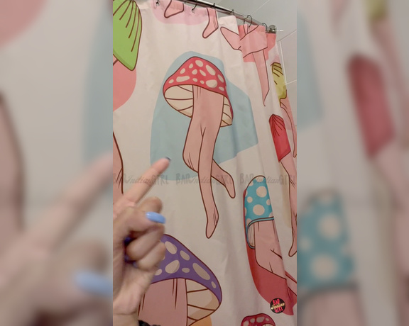 Rani Kaur OnlyFans aka Badindiangirl OnlyFans - MUSHROOM BUTT CURTAIN! Got this off of Amazon Isnt it so cute and weird LMAO 1