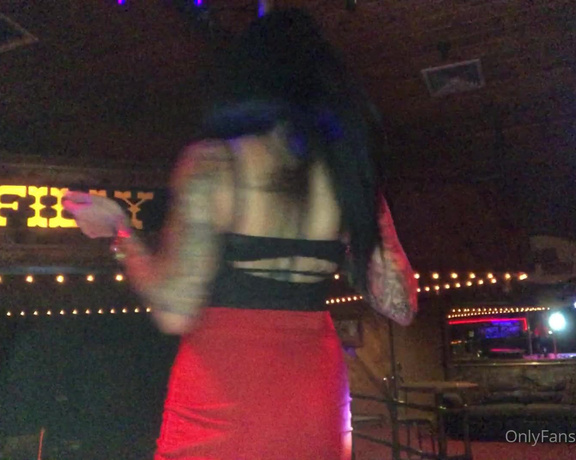 Ricki Raxxx aka Rickiraxxx OnlyFans - Me dancing at work I typically dance to rock or harder example Motrhead’s the game, hot blooded,