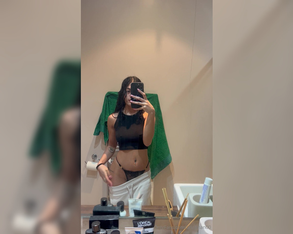 Aria Khan Official aka Ariakhan00 OnlyFans - My mirror gets to see me naked all day