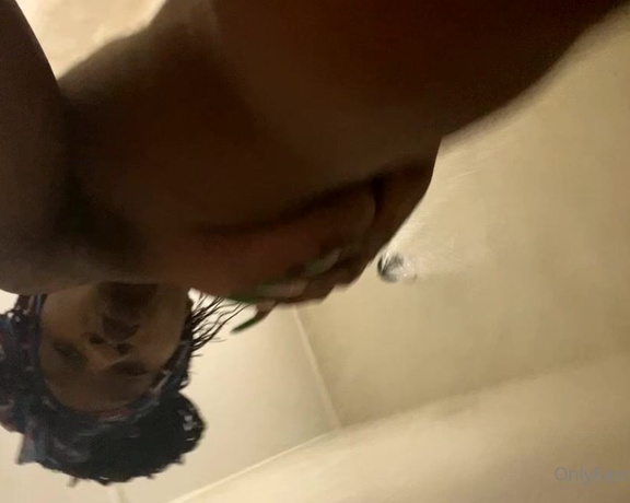 BIG SLIMM aka Slimmfineaf OnlyFans - A lil shower action 3