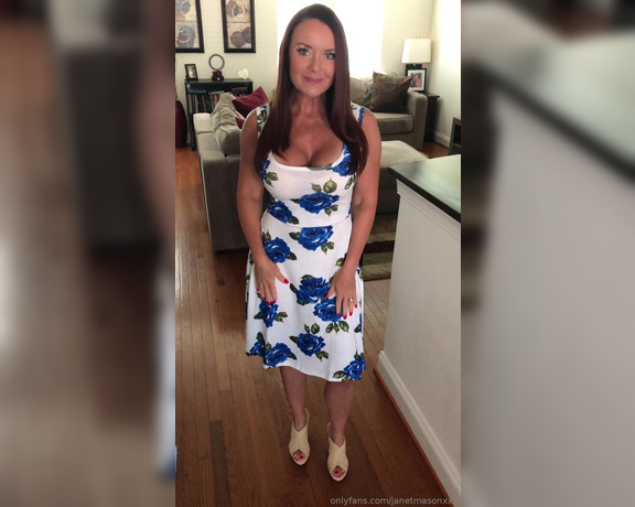 Janet Mason XXX aka Janetmasonxxx OnlyFans - A quick thank you clip to fan Nate (@u155213) for sending me this super cute sundress from my Amazon